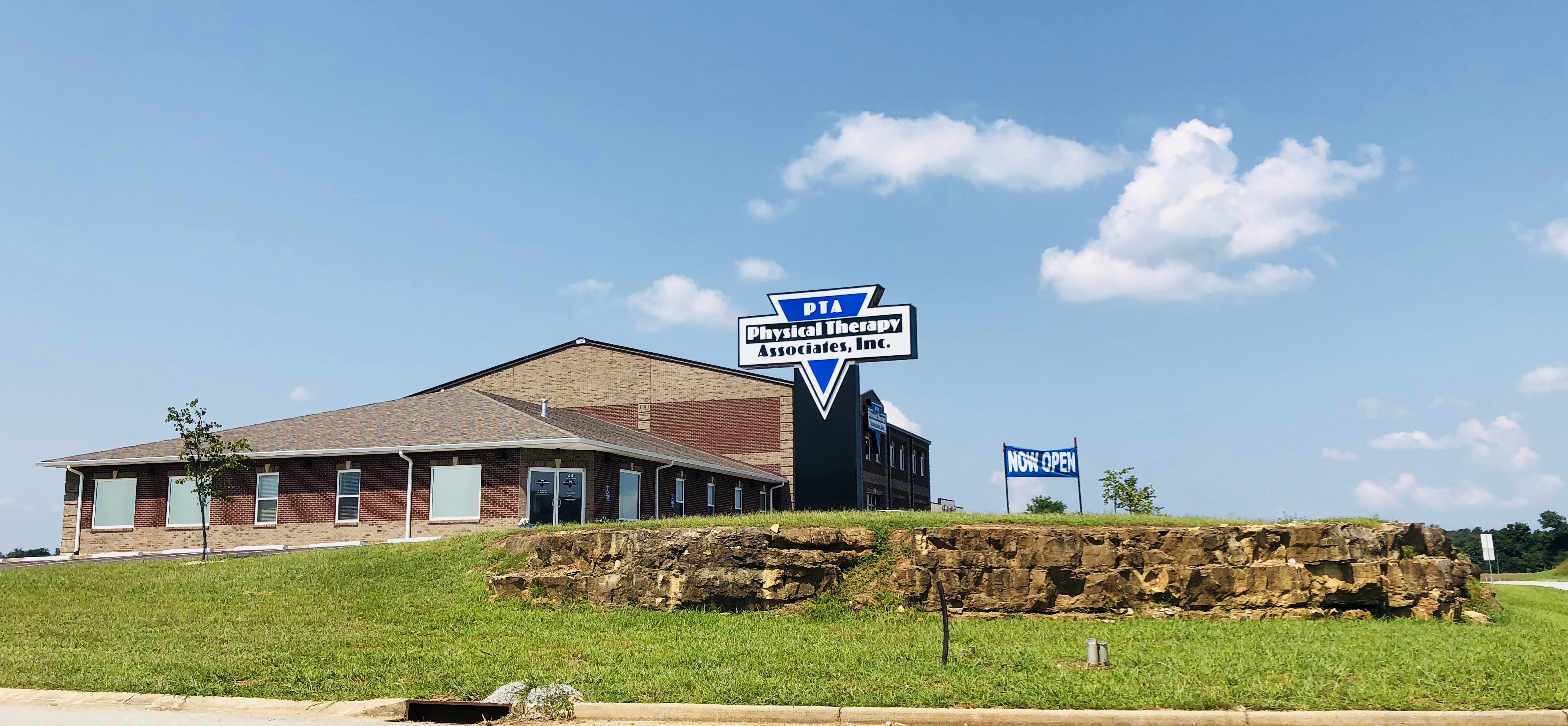 Physical Therapy Associates Business Center In Elizabethtown, KY USA
