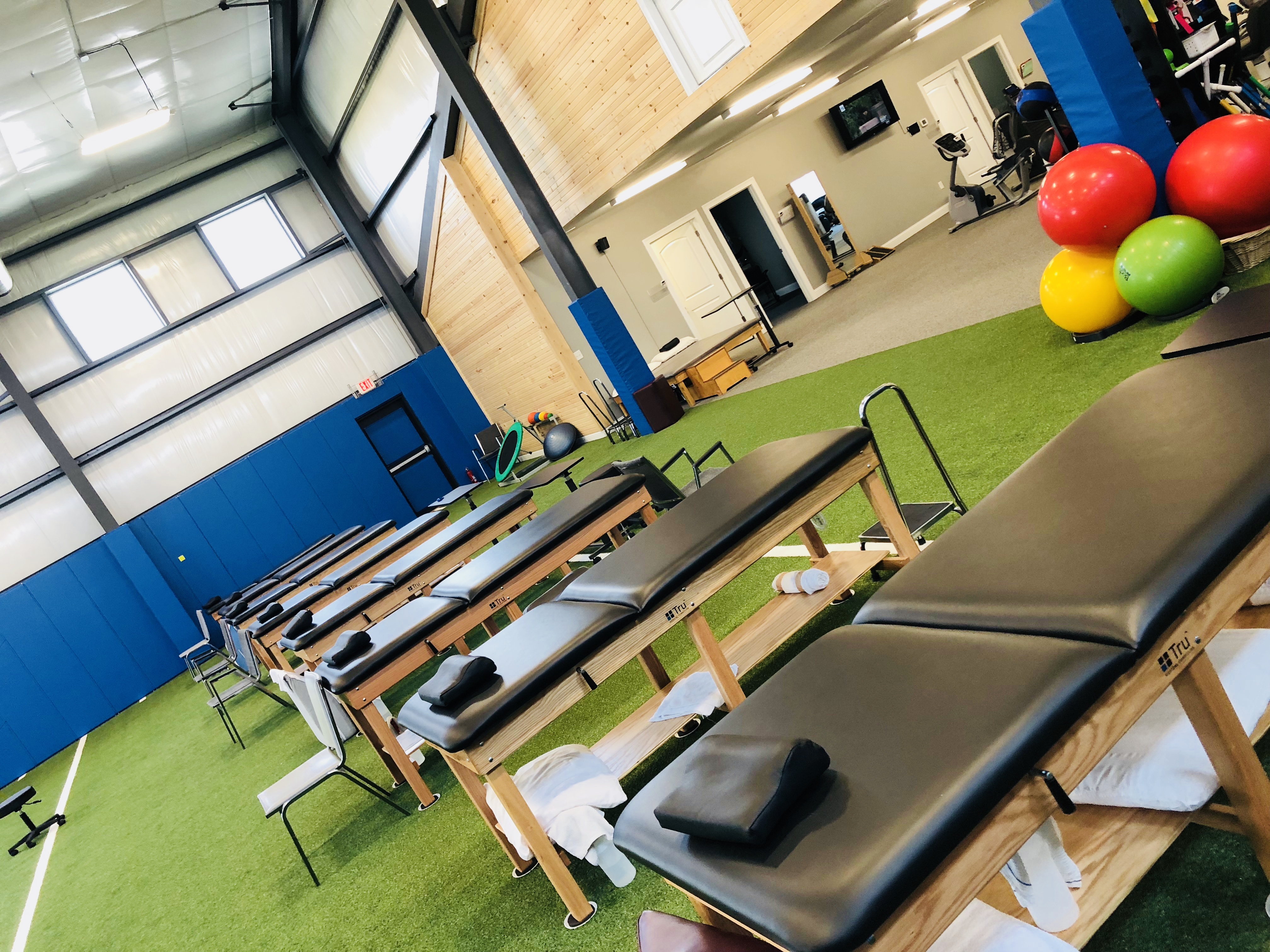 Physical Therapy Associates Business Center In Elizabethtown, KY USA