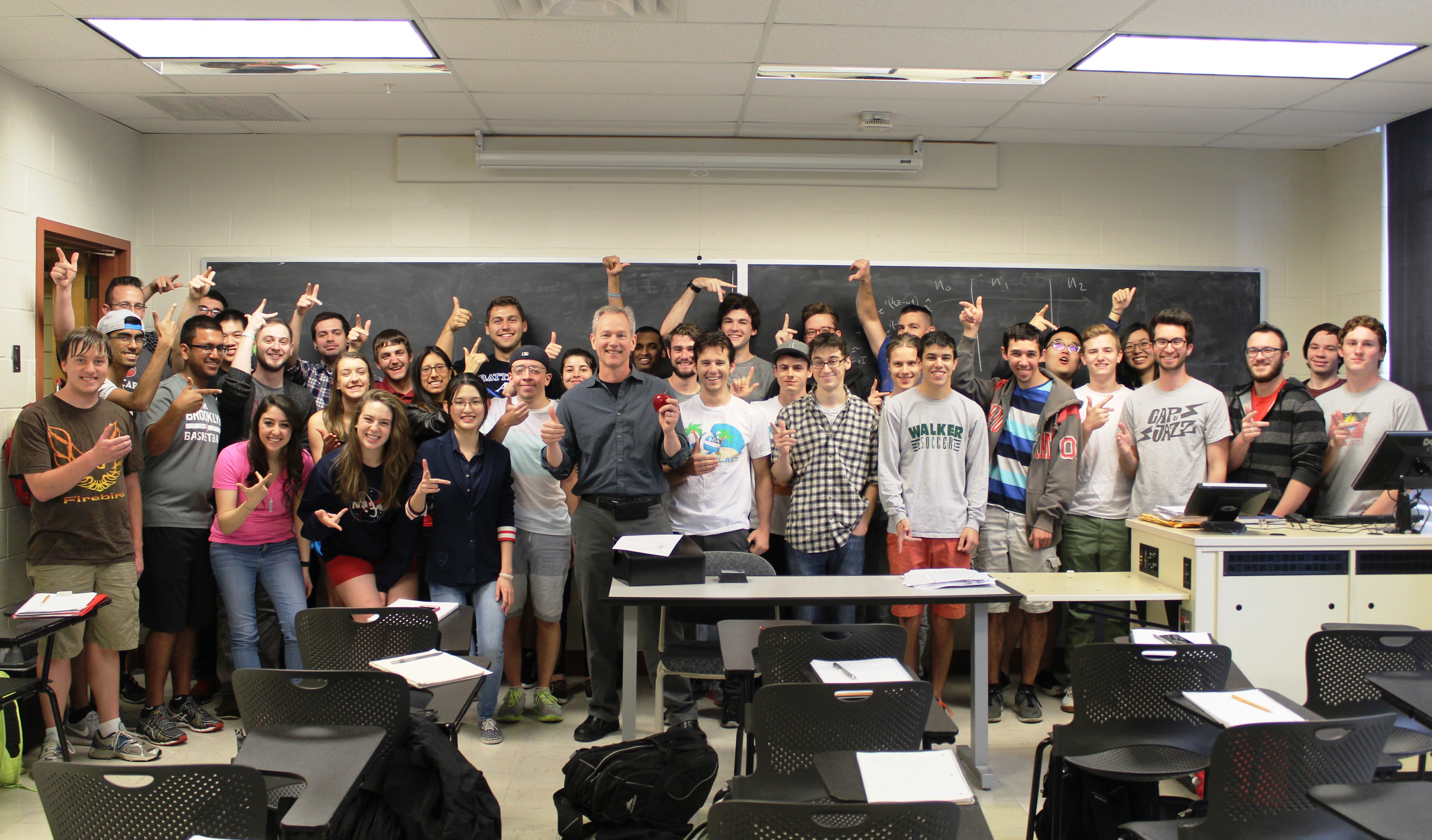 Prof. Andrew Heckler receives Physics 2016 Outstanding