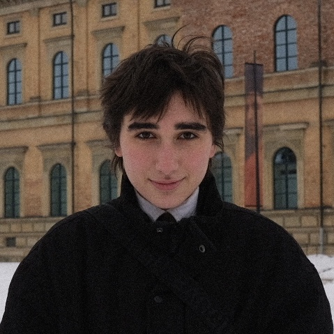 Lily Phillips | Department of Physics