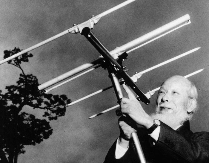 Iconic Japanese antenna shrunk to the nanoscale Physics World