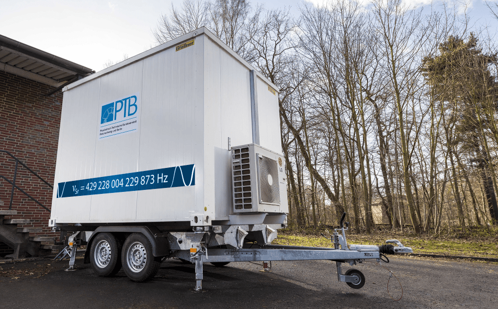 Portable optical lattice clock measures elevation Physics World