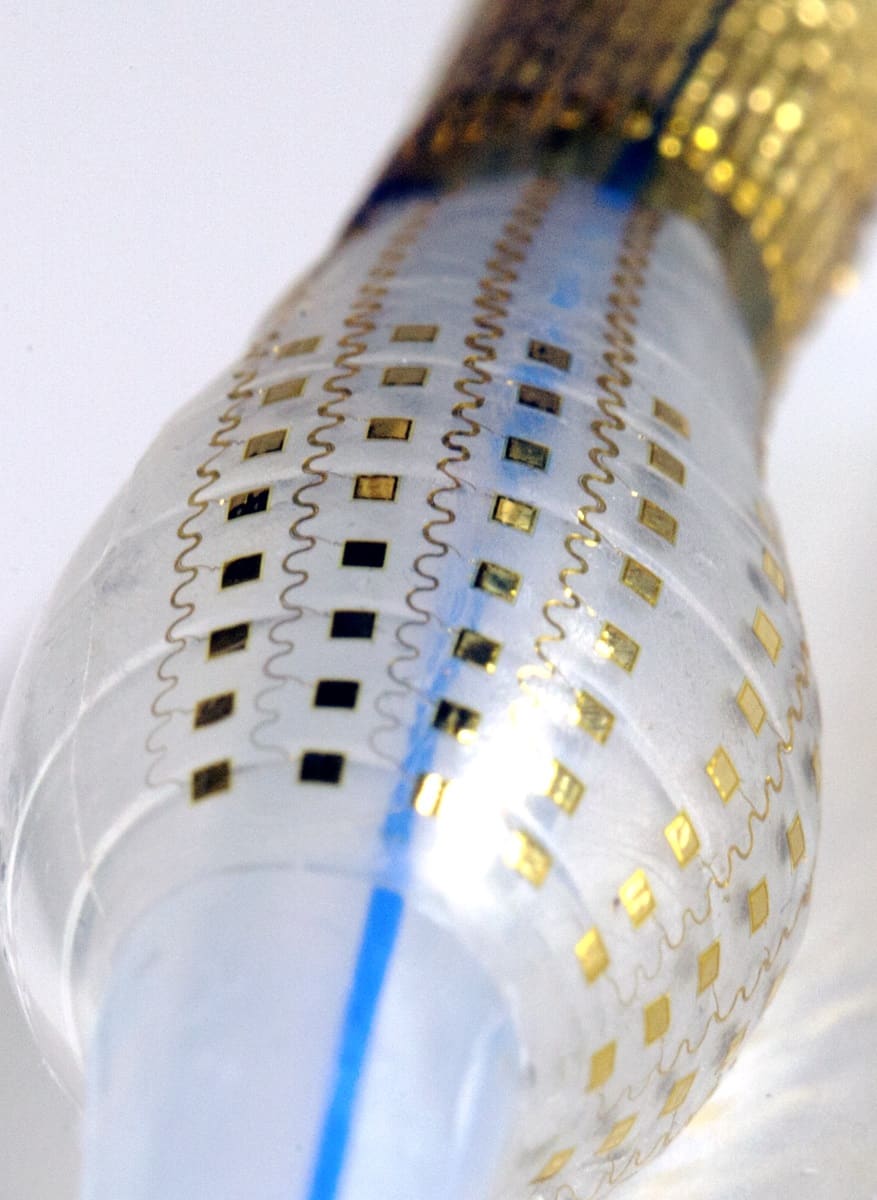 Flexible electronics make their way into the operating room Physics World