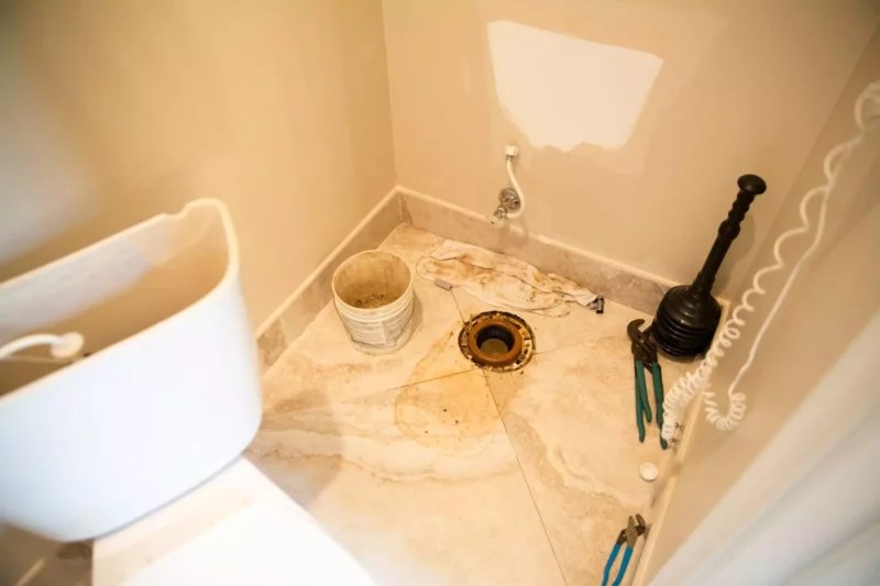 Toilet Leaking At The Base? Your 2024 DIY Fix It Guide! Phyxter Home Services