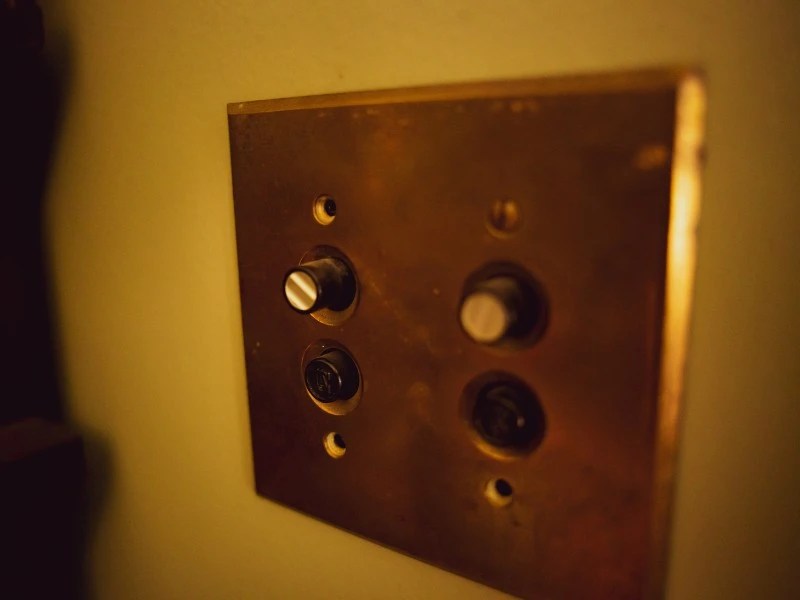 Definitive Guide to Electrical Switches and Light Switch Types