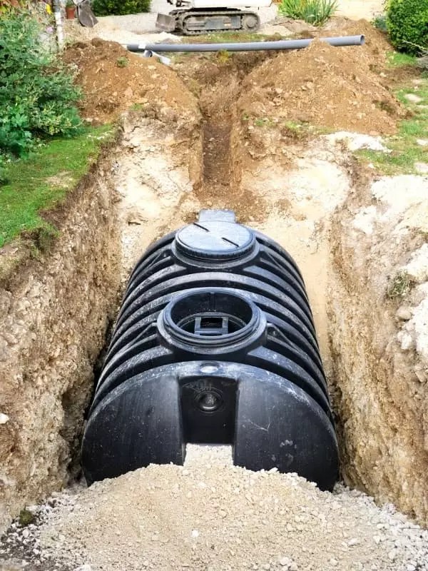 Pros and Cons of a Septic Tank: The Good, the Bad, and the Muddy