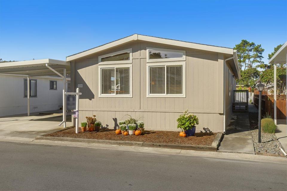 25 Sailfish Ct, Half Moon Bay, CA 94019 33 Photos MLS ML81908990