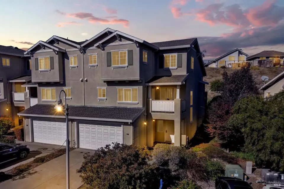 124 Shoal Dr W, Vallejo, CA 94591 71 Photos Movoto