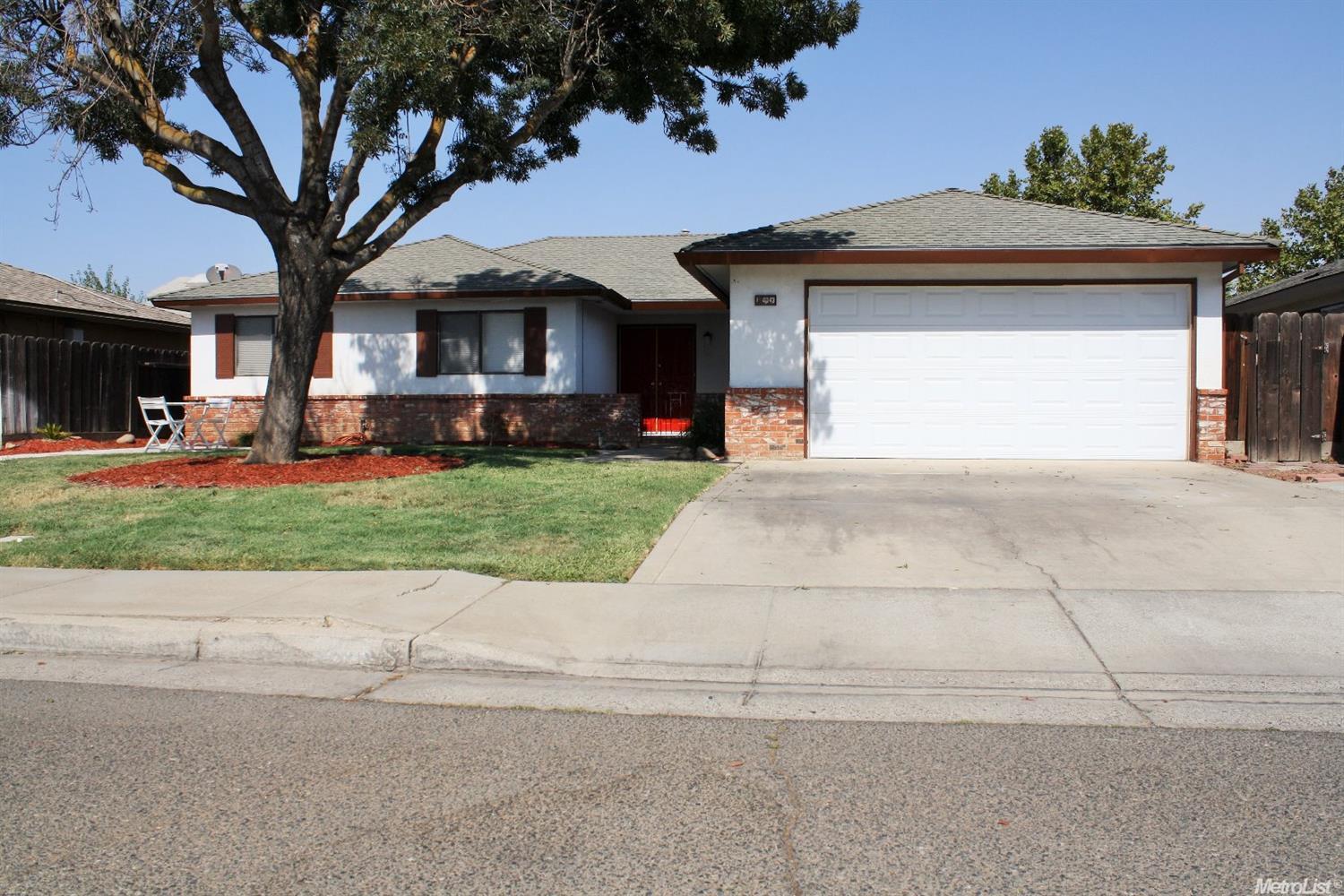 105 Nutmeg Ave, Atwater, CA 95301 1 photo Movoto