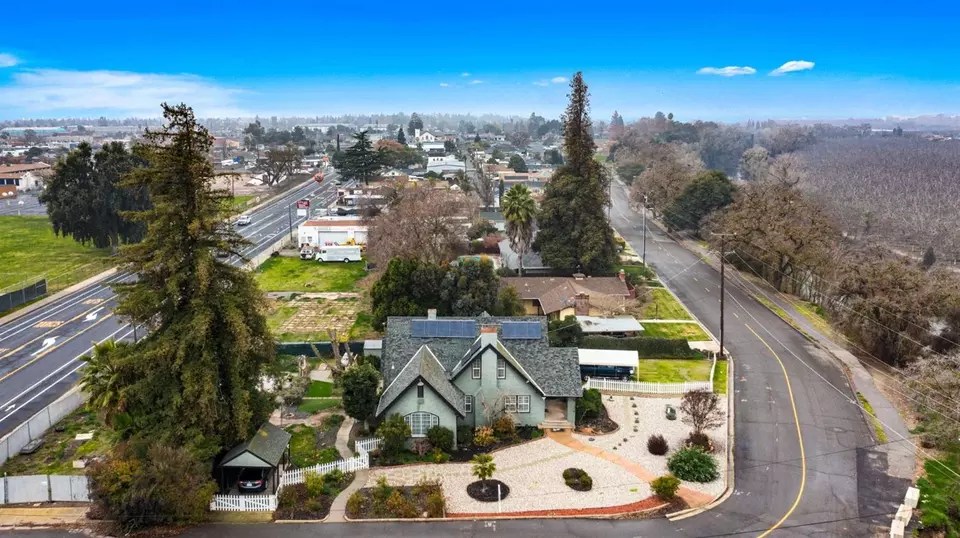 3654 Riverside Dr, Riverbank, CA 95367 54 Photos Movoto