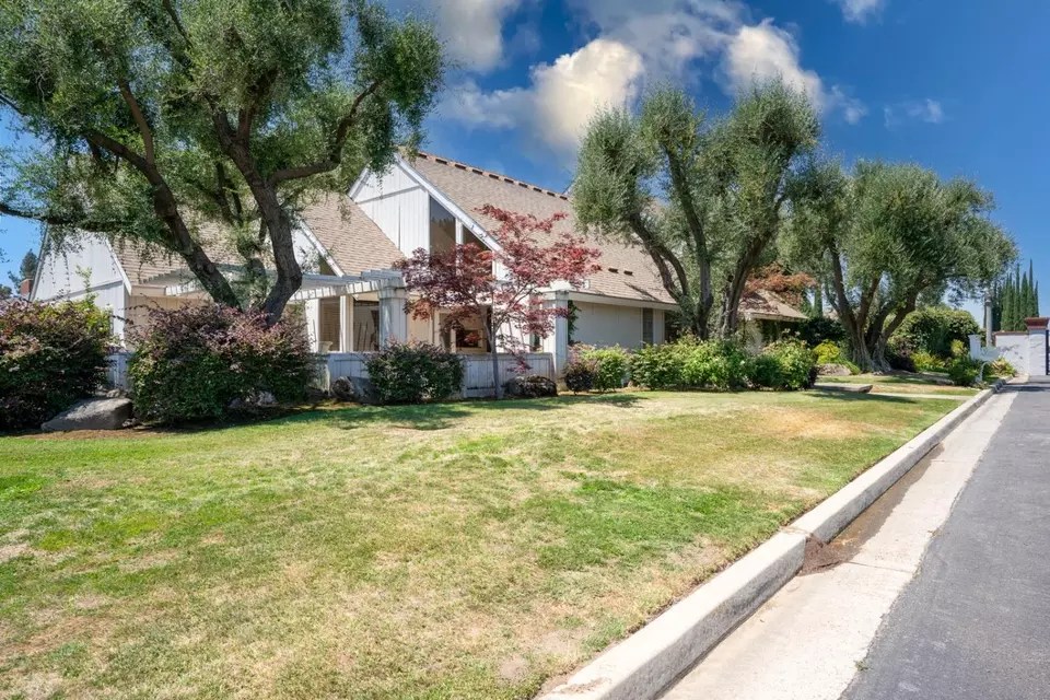 2000 Venturi Ave, Madera, CA 93637 32 Photos Movoto