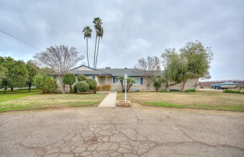 2806 S Mccall Ave, Sanger, CA 93657 31 Photos Movoto