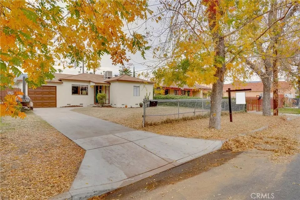 206 E 16th St, San Bernardino, CA 92404 31 Photos Movoto