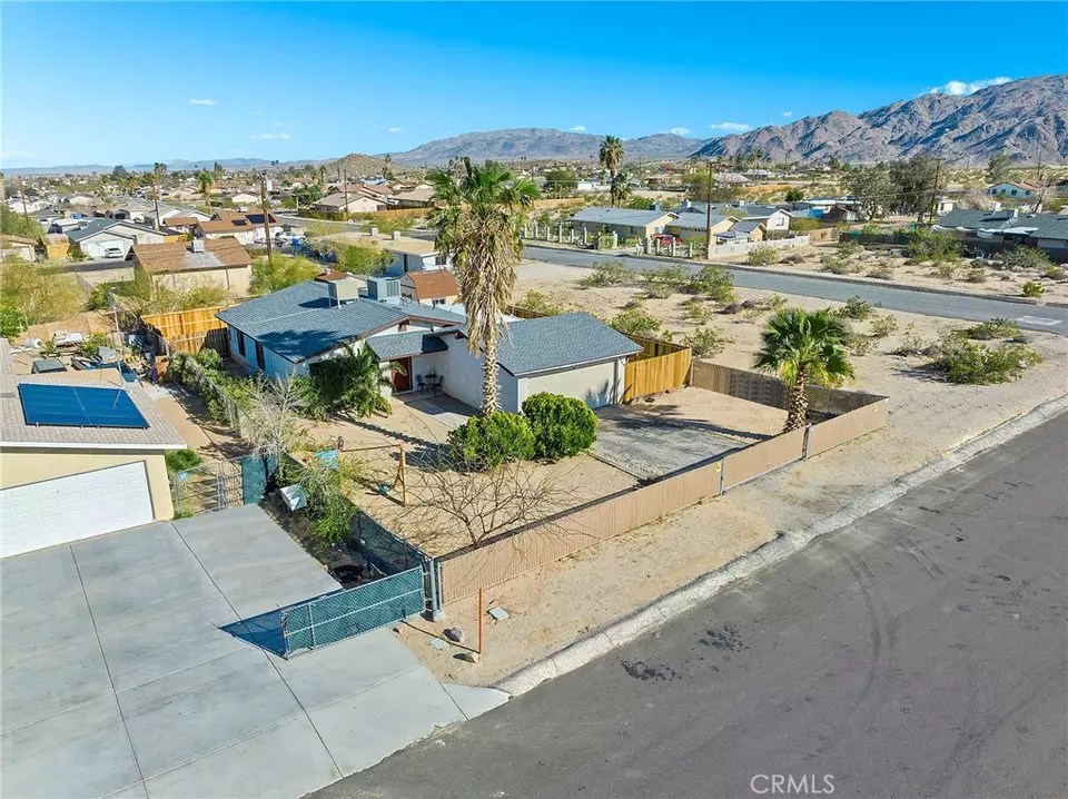 5585 Chia Ave, Twentynine Palms, CA 92277 36 Photos Movoto