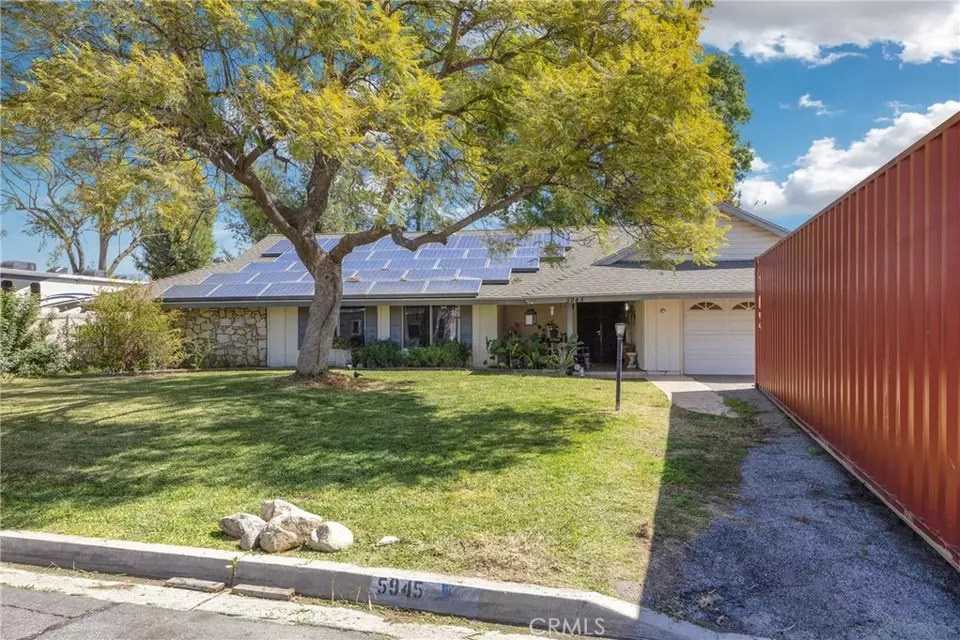 5945 Geremander Ave, Rialto, CA 92377 46 Photos Movoto