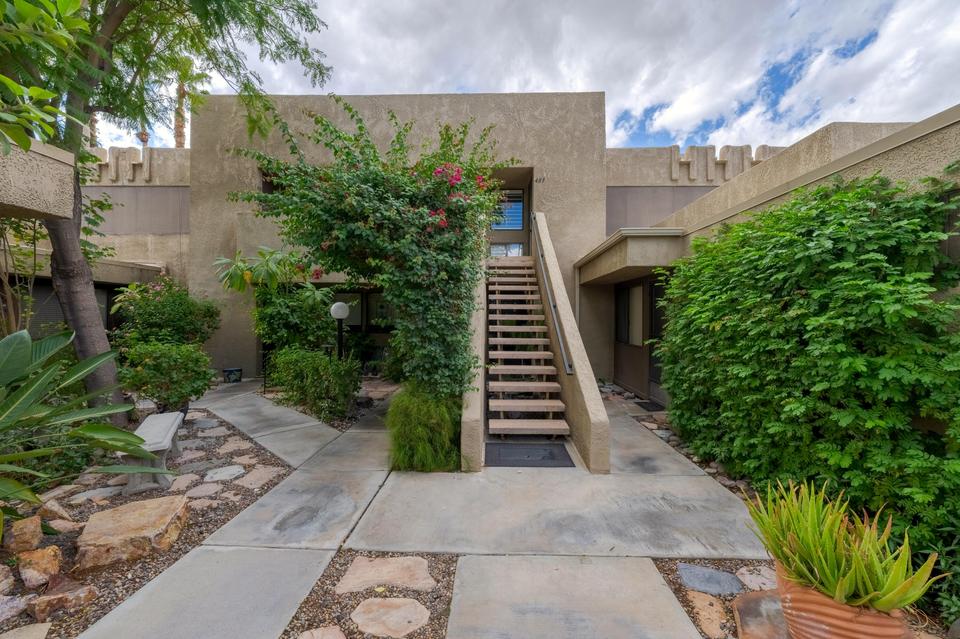 481 E Bradshaw Ln, Palm Springs, CA 92262 13 Photos MLS 219069500