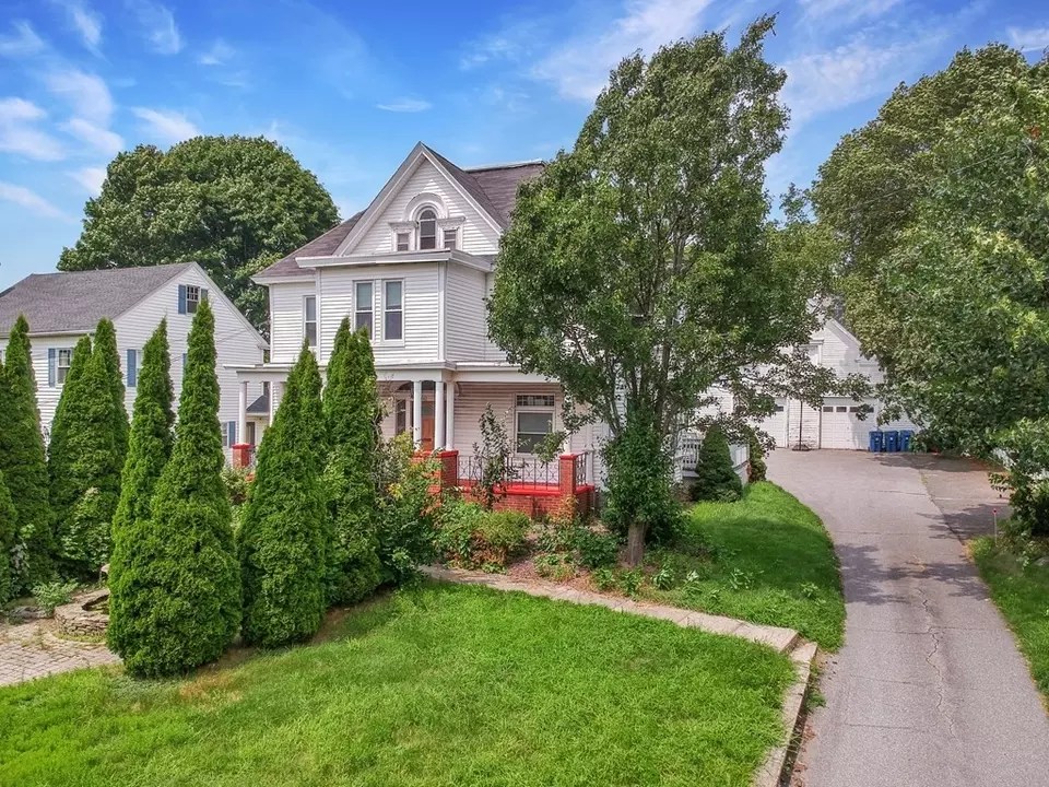 142 E Haverhill St 1, Lawrence, MA 01841 18 Photos Movoto