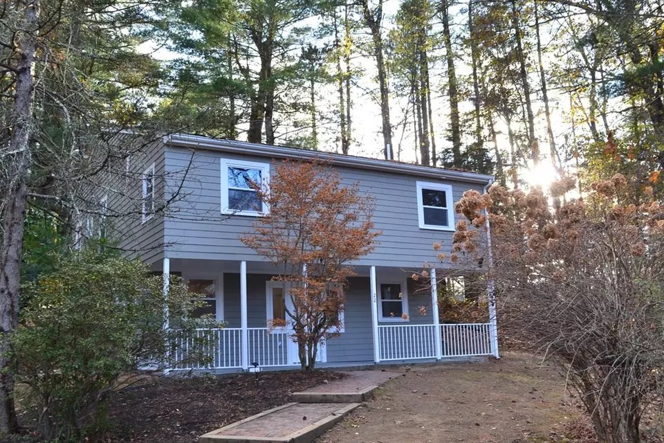 22 Pond St, Boxford, MA 01921 30 Photos Movoto