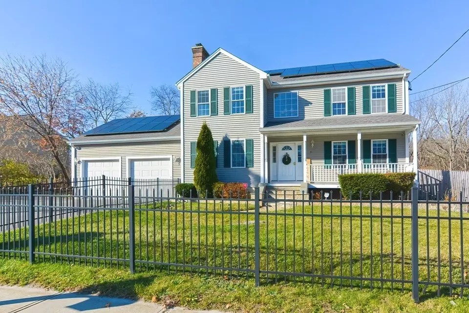 903 County St, Attleboro, MA 02703 36 Photos Movoto