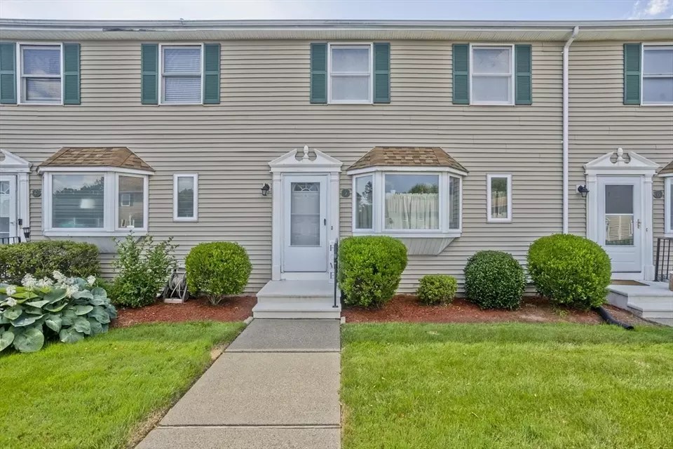 55 Pleasant St 5, Granby, MA 01033 41 Photos Movoto