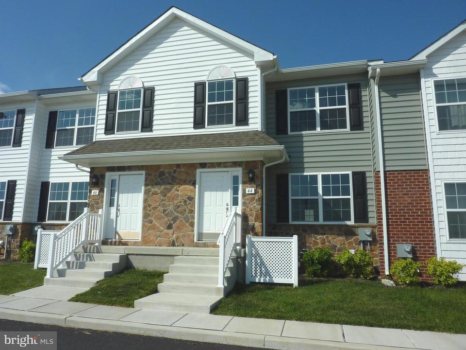 44 Cotswood Ct, Smyrna, DE 19977 32 Photos Movoto