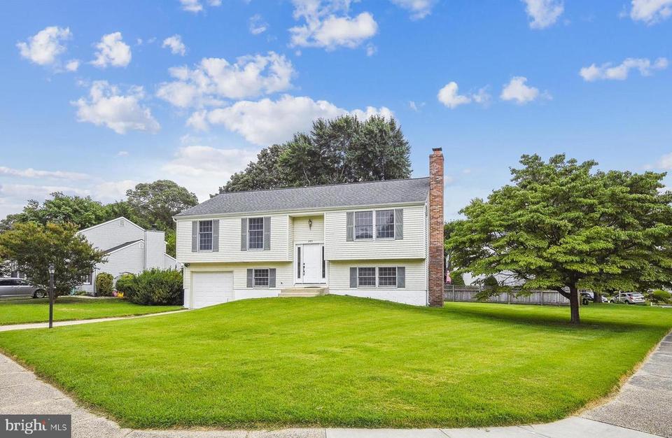 285 Berkeley Dr, Severna Park, MD 21146 1 photo Movoto