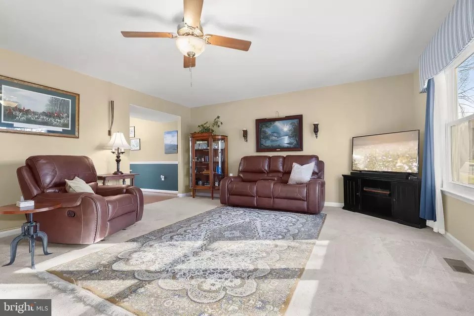 1101 Rosedale Ave, Glen Burnie, MD 21061 38 Photos Movoto