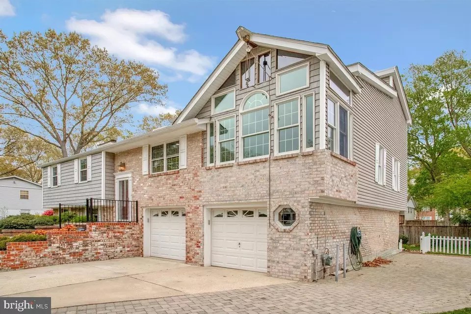 305 S Carolina Ave, Pasadena, MD 21122 40 Photos Movoto