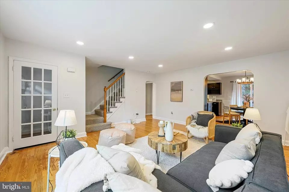 8153 Glen Gary Rd, Towson, MD 21286 24 Photos Movoto