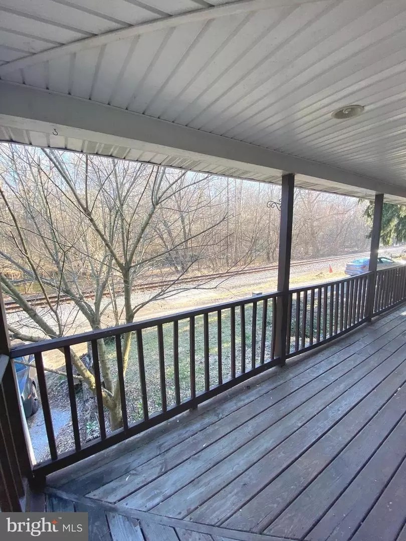 6 Railroad Ave, Sykesville, MD 21784 23 Photos Movoto