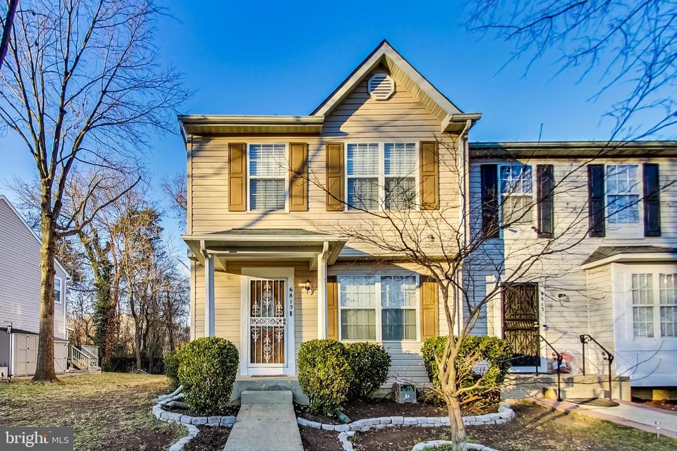 6815 Red Maple Ct, District Heights, MD 20747 40 Photos MLS 