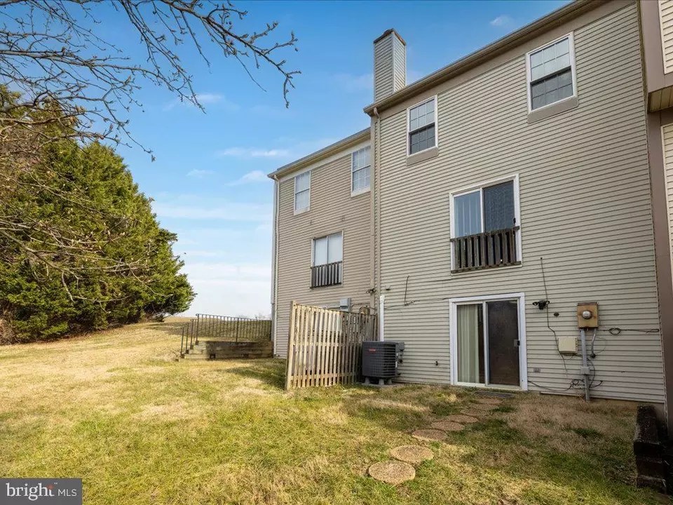 330 Meadow Way, Hyattsville, MD 20785 33 Photos Movoto