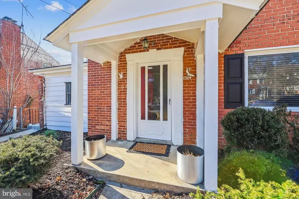 7304 15th Ave, Takoma Park, MD 20912 28 Photos Movoto