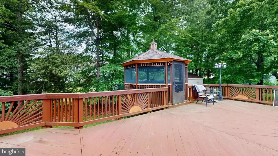 2113 S Alleva Ct, Accokeek, MD 20607 53 Photos Movoto