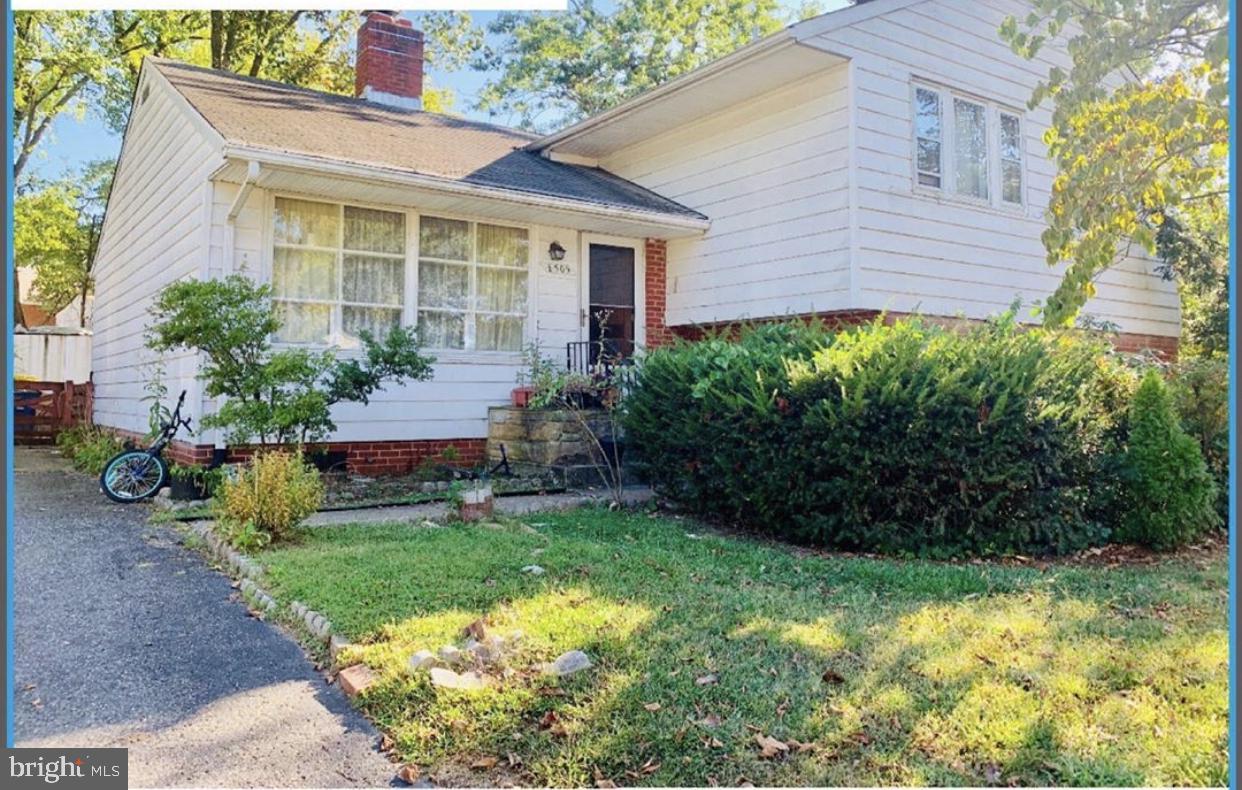 8503 Oliver St, New Carrollton, MD 20784 For Sale MLS MDPG552156