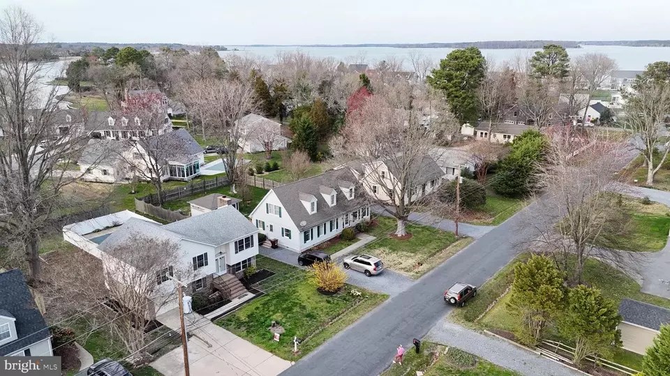 407 Seymour Ave, Saint Michaels, MD 21663 37 Photos Movoto