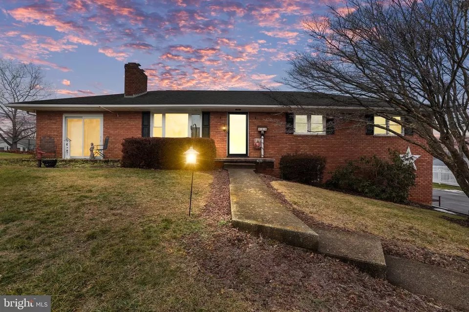 16024 Plumtree Ln, Williamsport, MD 21795 37 Photos Movoto