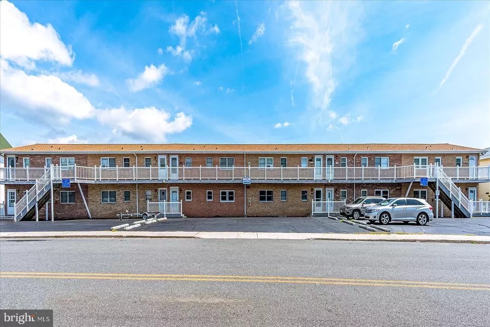 134 Captains Quarters Rd 10, Ocean City, MD 21842 35 Photos Movoto