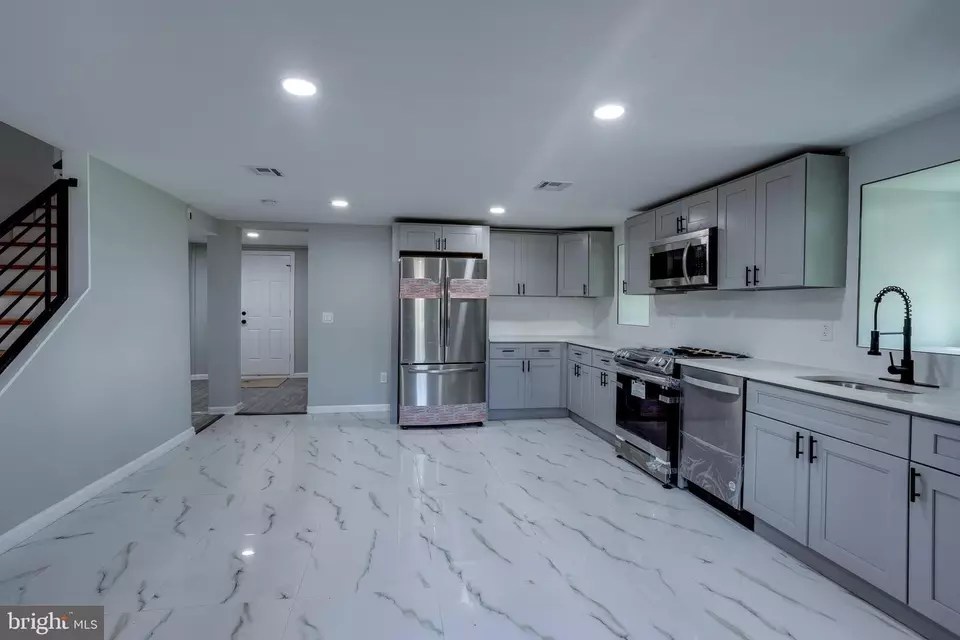 409 S Brewster Rd, Vineland, NJ 08360 30 Photos Movoto