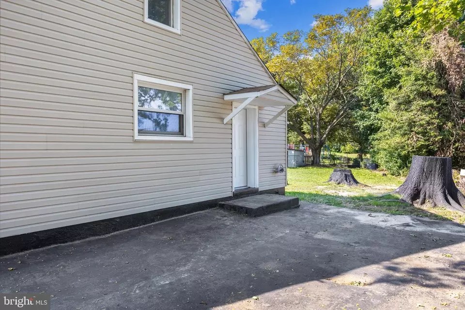 819 Columbus Rd, Burlington, NJ 08016 25 Photos Movoto