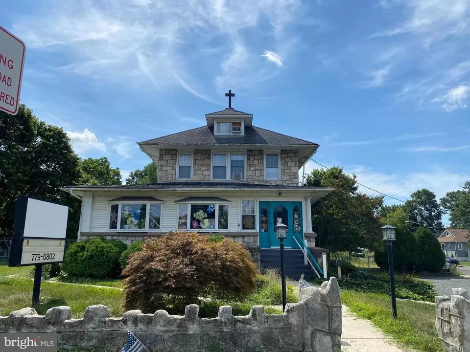 528 E Main St, Maple Shade, NJ 08052 - Movoto