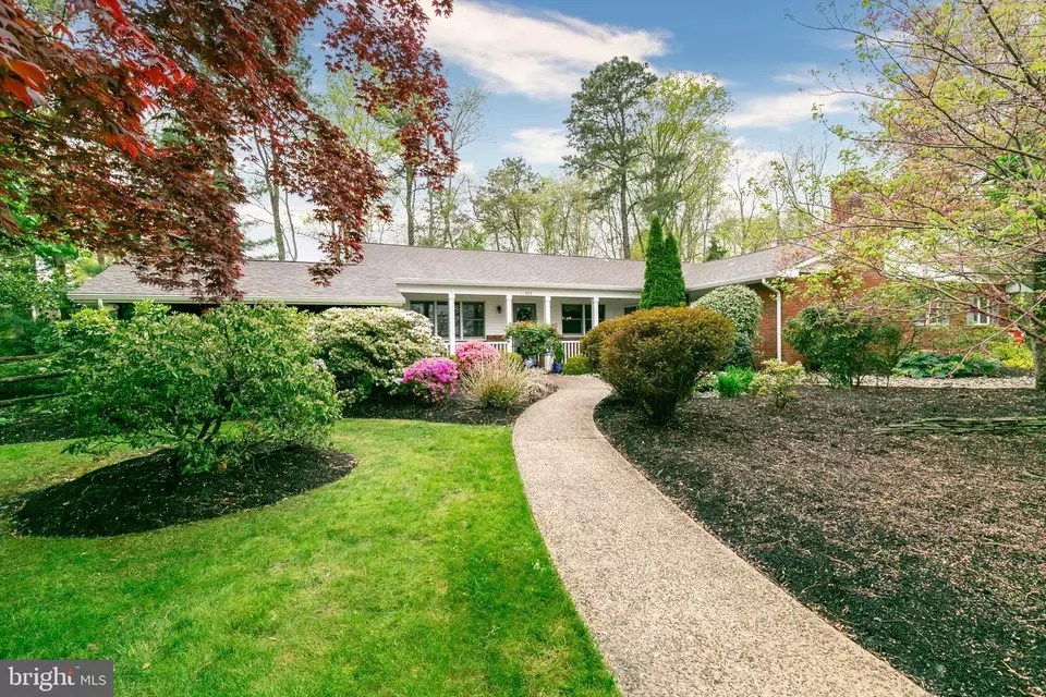 301 Fern Dr, Marlton, NJ 08053 34 Photos Movoto