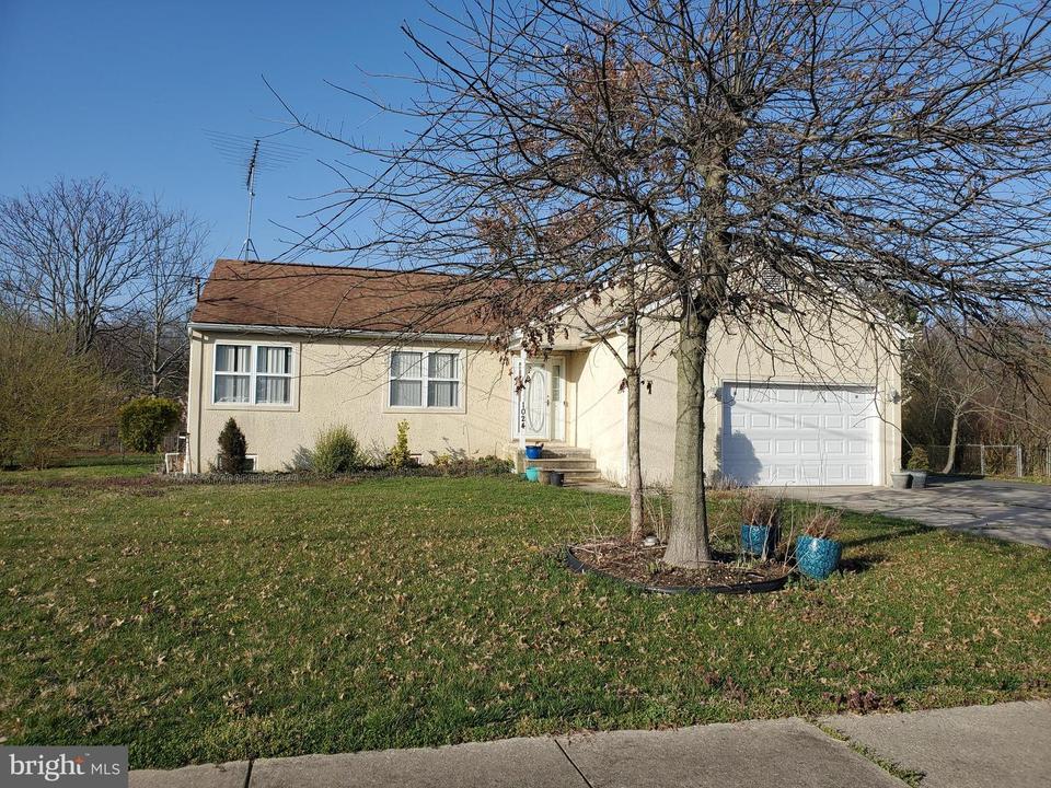 1024 E Grant Ave, Vineland, NJ 08361 21 Photos Movoto