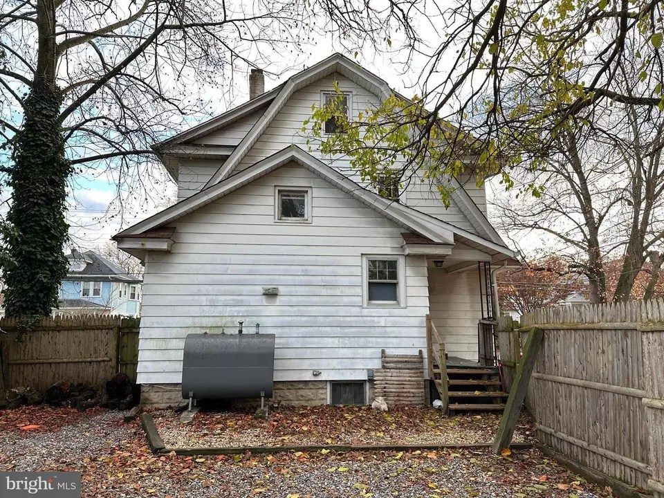 918 New Pear St, Vineland, NJ 08360 32 Photos Movoto