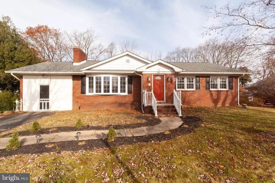 68 Birch St, Vineland, NJ 08360 28 Photos Movoto