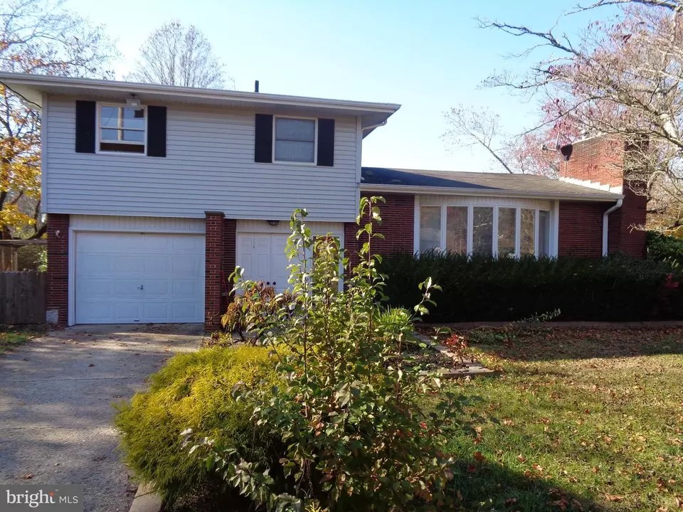 48 N Brewster Rd, Vineland, NJ 08361 17 Photos Movoto