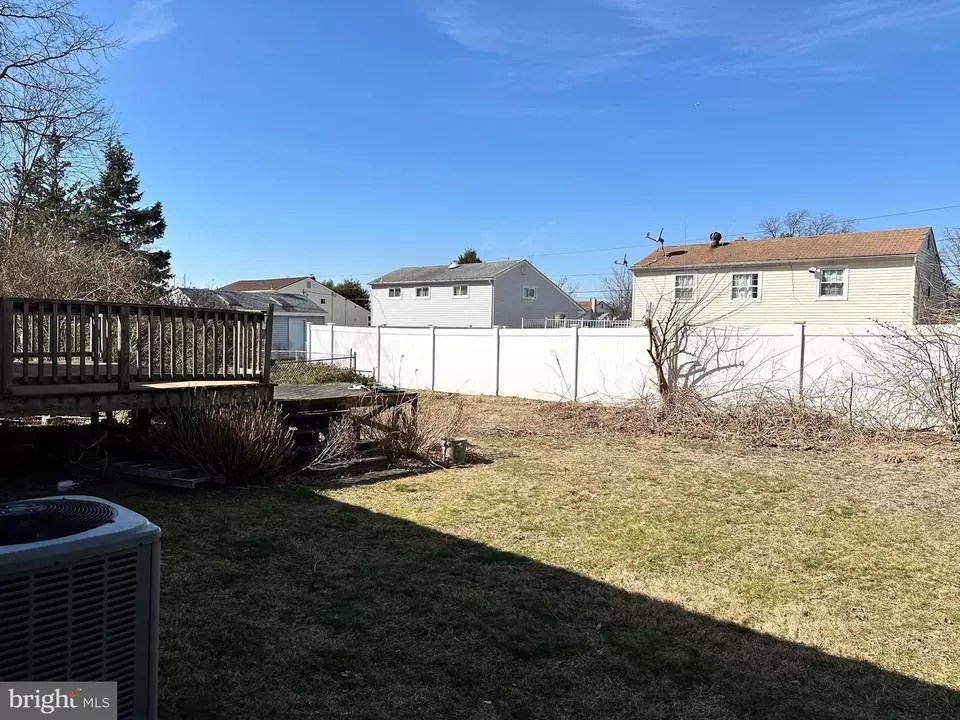 7451 Wyndam Rd, Pennsauken, NJ 08109 15 Photos Movoto