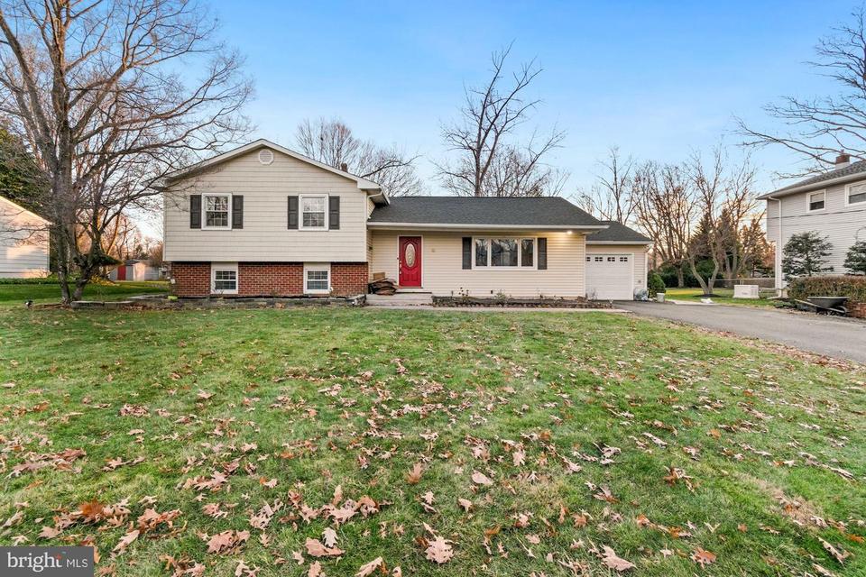 583 Dutch Neck Rd, East Windsor, NJ 08520 1 photo Movoto