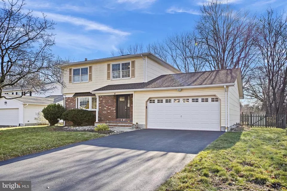 4 Grant Ct, Hamilton, NJ 08619 35 Photos Movoto