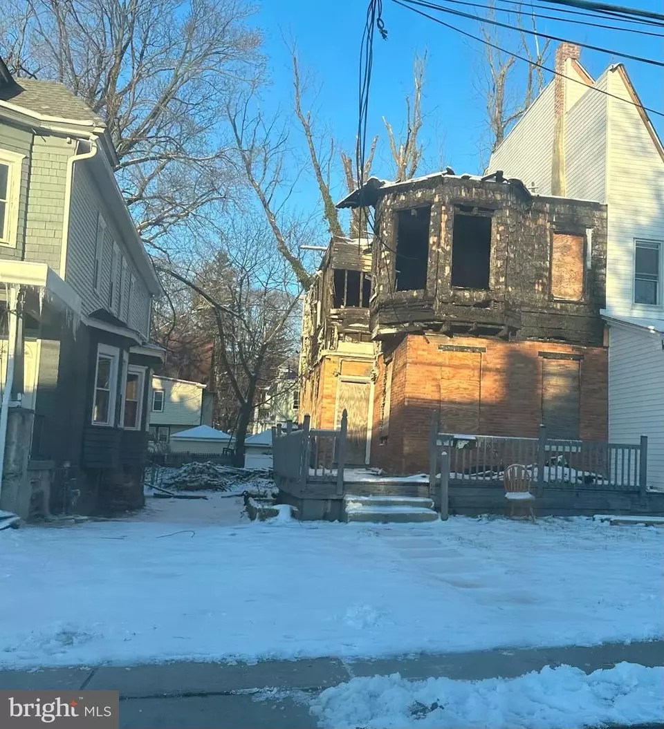 836 Carteret Ave, Trenton, NJ 08618 2 Photos Movoto